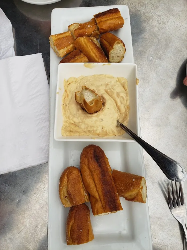 Beer Cheese Pretzel Bites